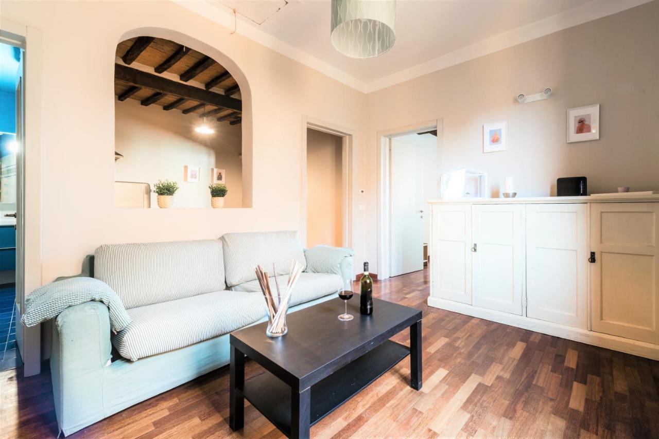 Hostly - La Pera Suite Apartment - 2 Bedrooms, Full Center Pisa Exterior photo